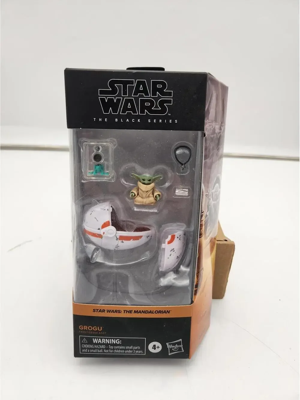Star Wars The Black Series Grogu Figure with Pram The Mandalorian Hasbro 4+